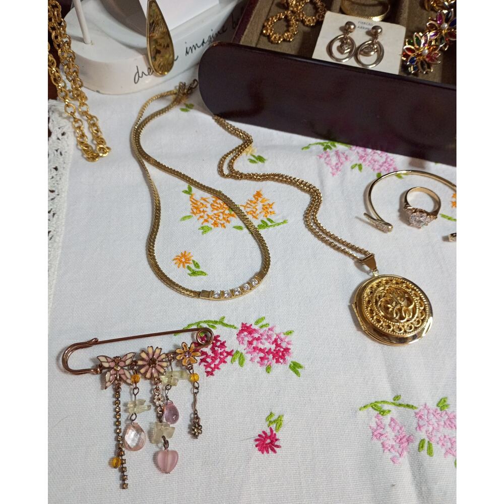 Vintage & Estate Jewelry Lot - 27 pcs - Picture 6 of 7